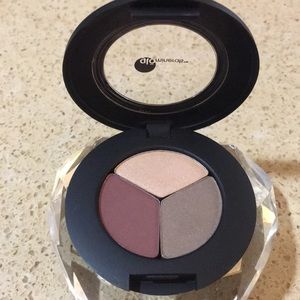 Mulberry Glo Minerals Eye Shadow Trio